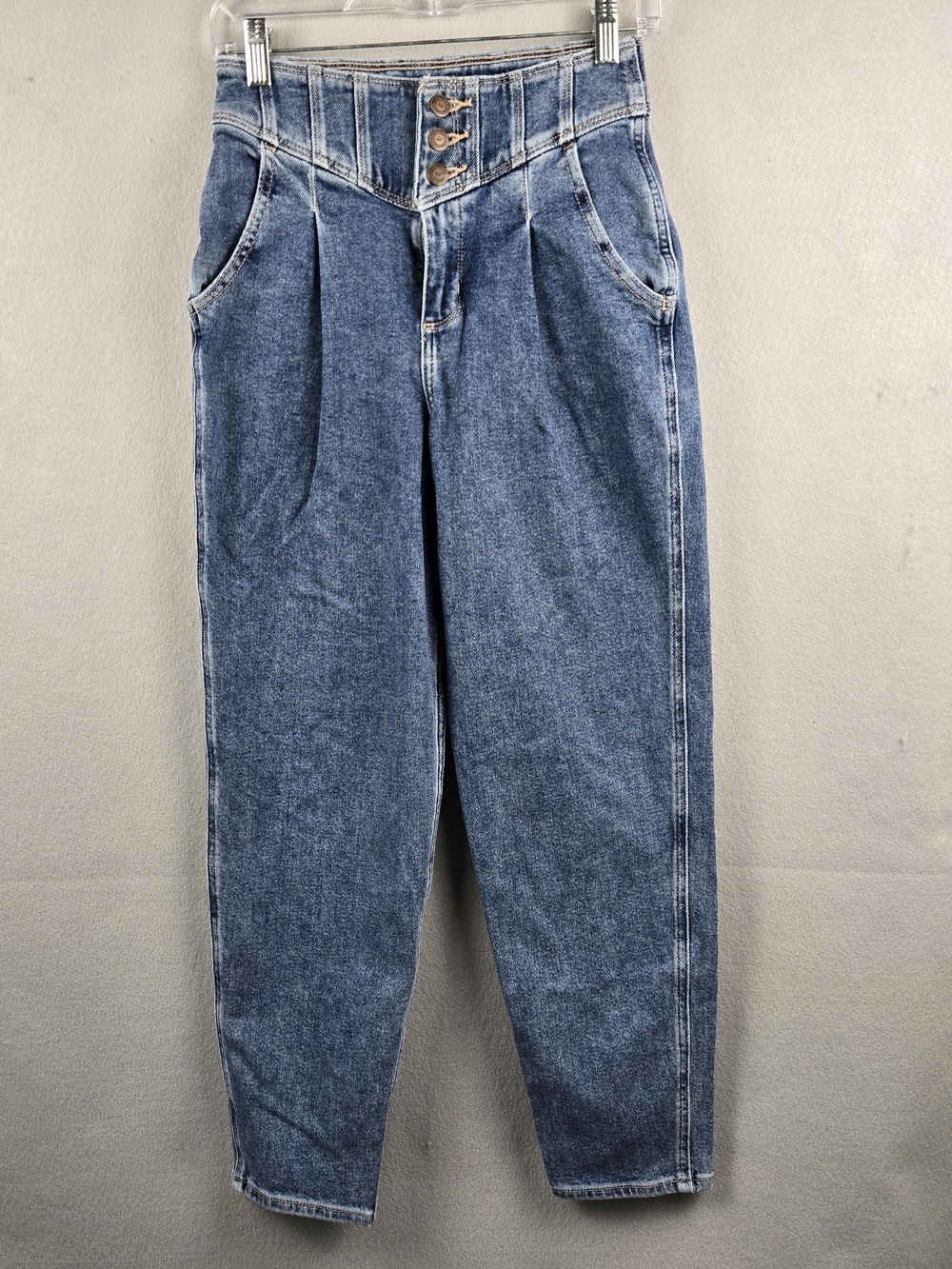 Hollister Ultra High-Rise '80s Mom Jeans Size 0R